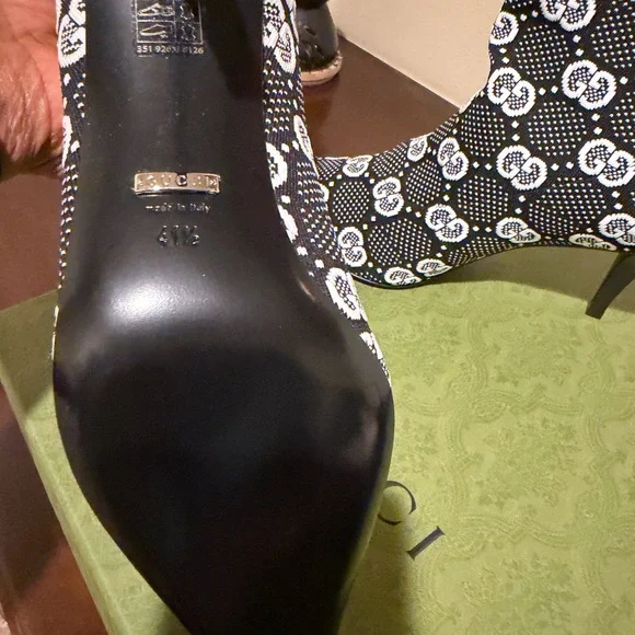 New💕Gucci Monochrome Patterned Stilettos - Picture 6 of 7